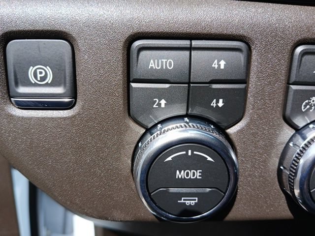 Used 2026 GMC Sierra 3500 SLT w/ SLT Premium Package AWD/4WD image 56