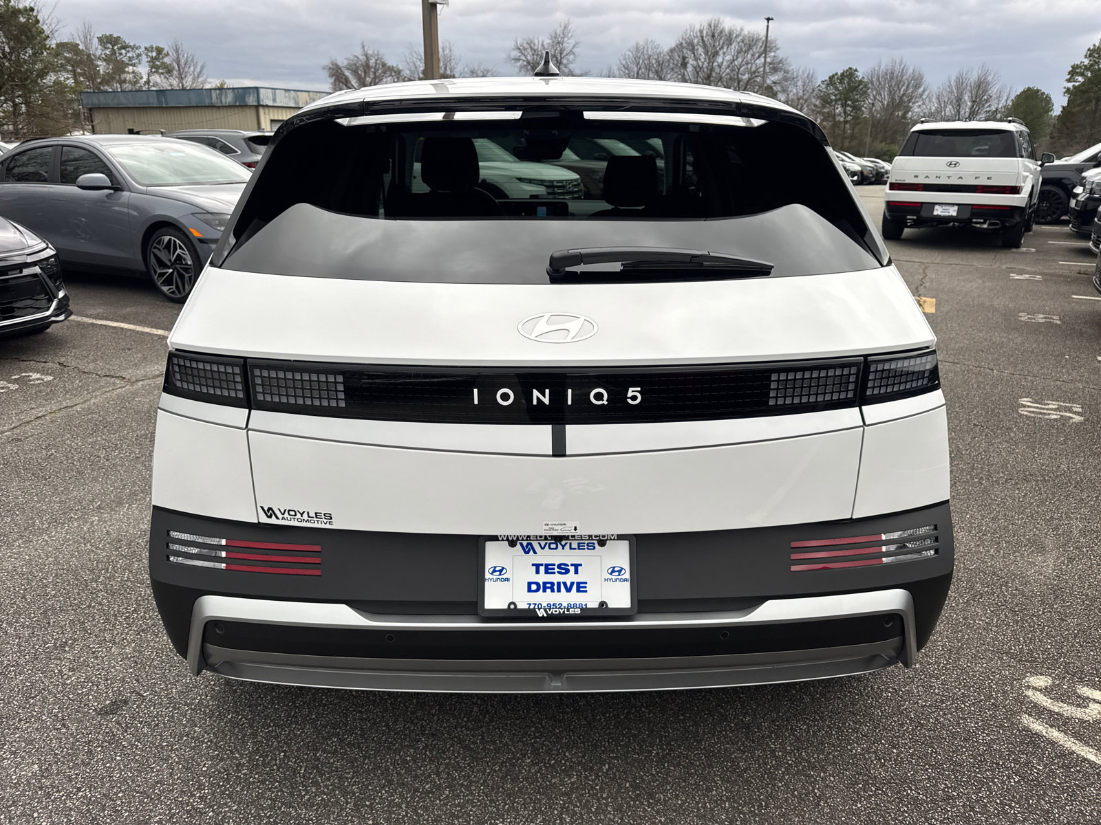 New 2025 Hyundai Ioniq 5 SE image 7