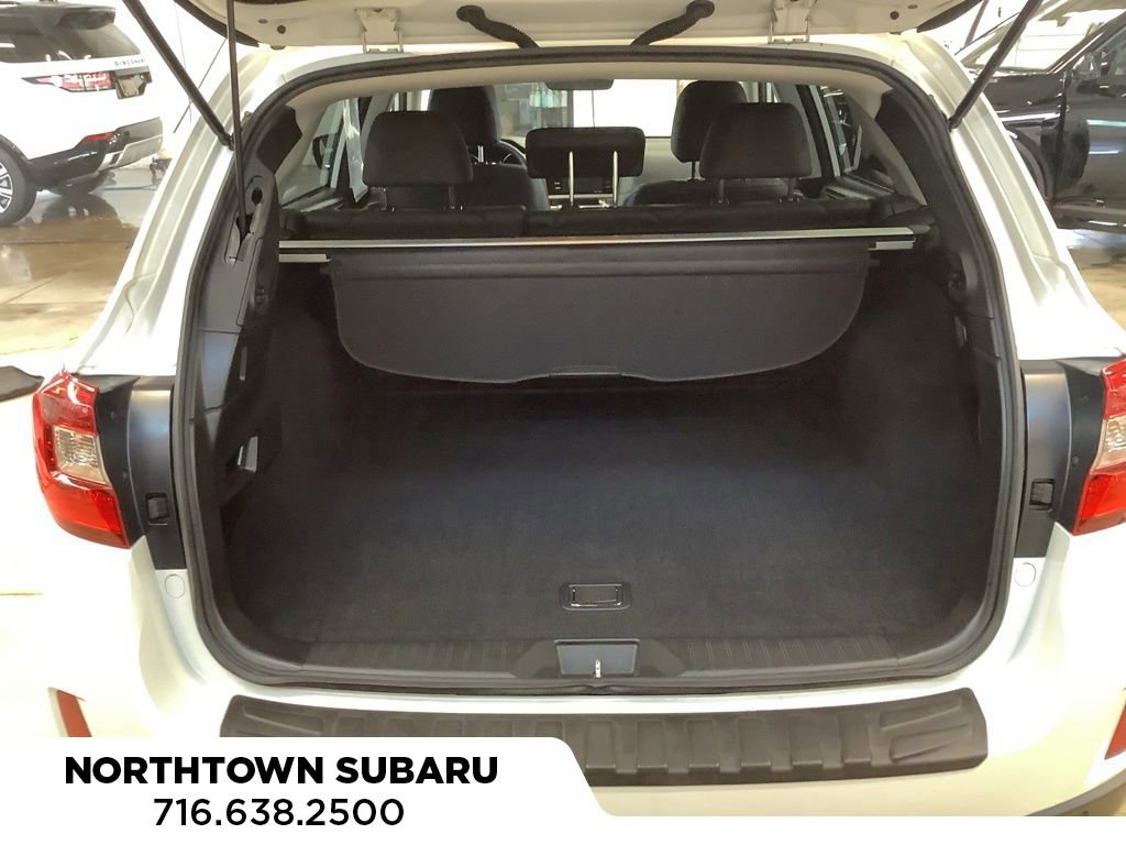Used 2017 Subaru Outback 2.5i Limited AWD/4WD image 17