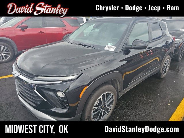 Used 2026 Chevrolet TrailBlazer LT FWD image 1