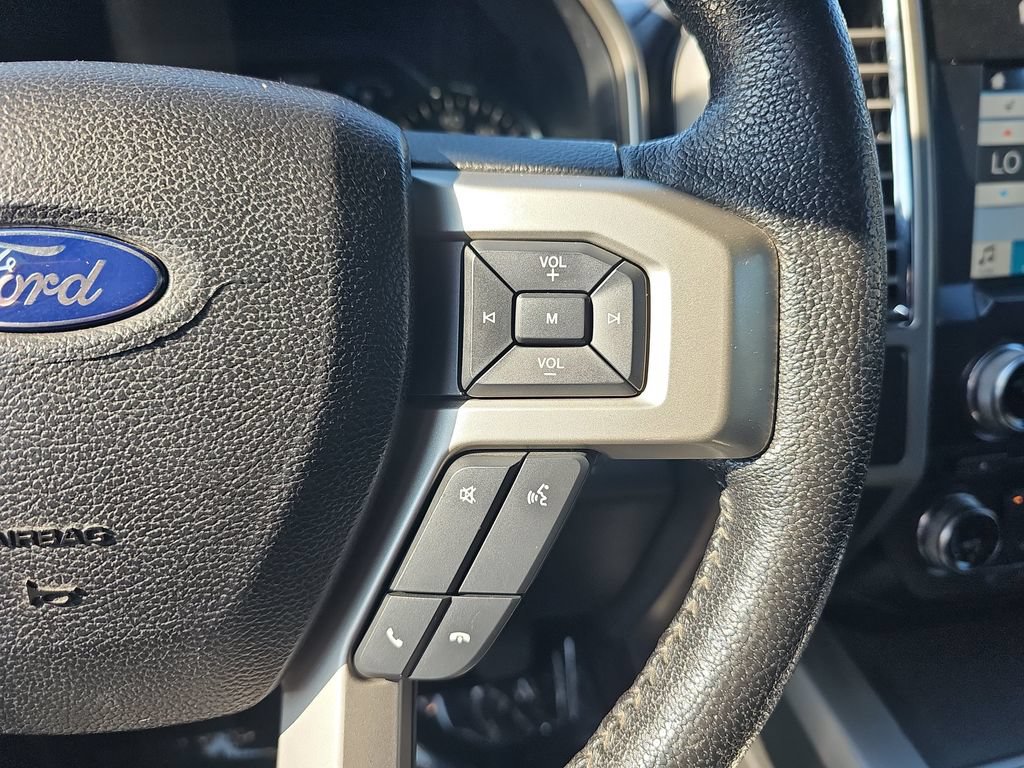 Used 2016 Ford F150 Lariat w/ Equipment Group 502A Luxury AWD/4WD image 18