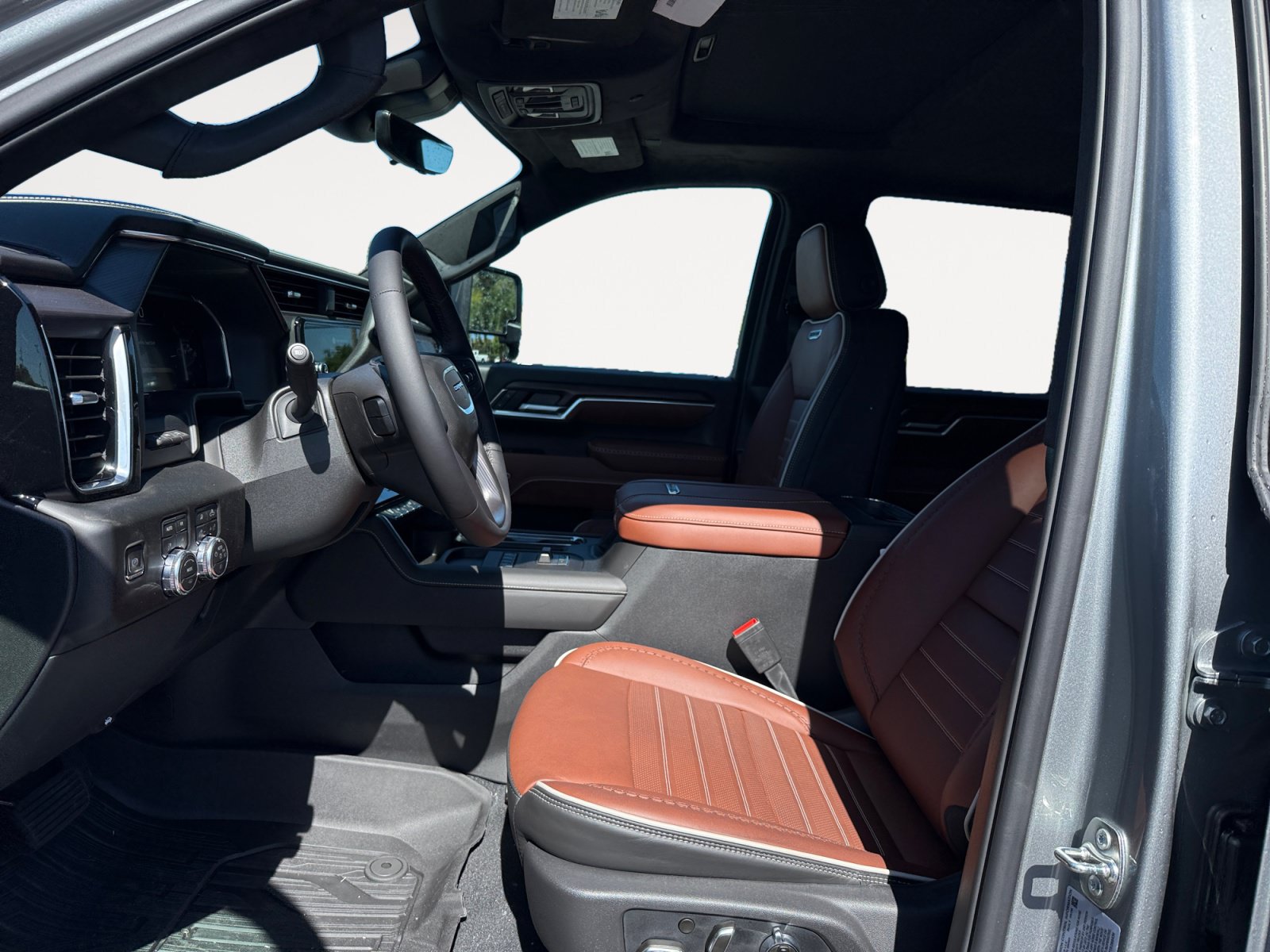 New 2026 GMC Sierra 2500 Denali Ultimate AWD/4WD image 10