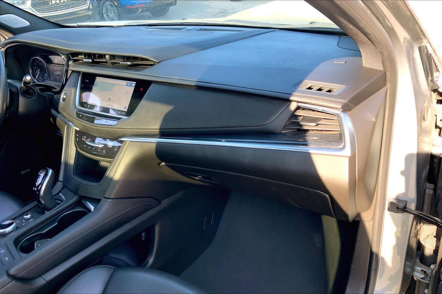 Used 2024 Cadillac XT5 Premium Luxury AWD/4WD image 17