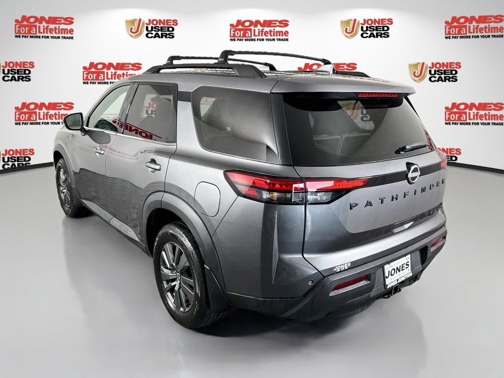 Certified 2022 Nissan Pathfinder SV w/ SV Premium Package AWD/4WD image 2