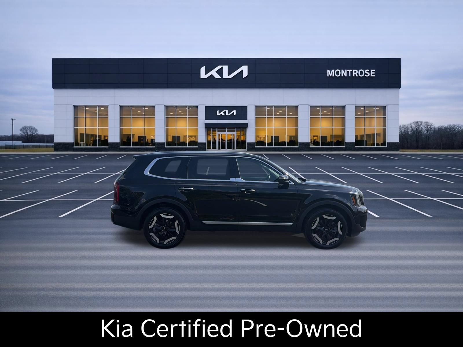 Certified 2023 Kia Telluride S w/ S Sunroof Package AWD/4WD image 4