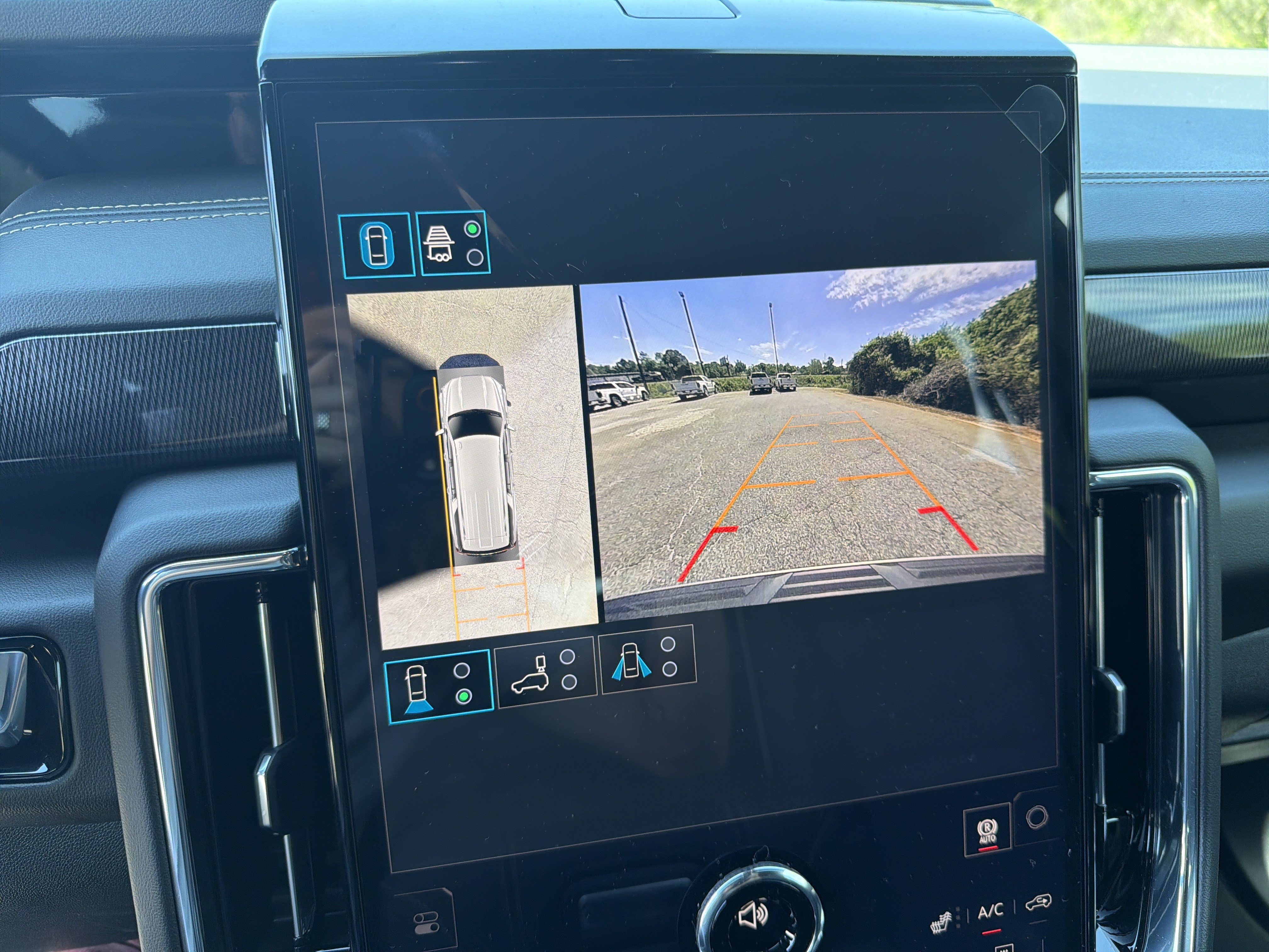 New 2026 GMC Yukon XL Elevation RWD image 32