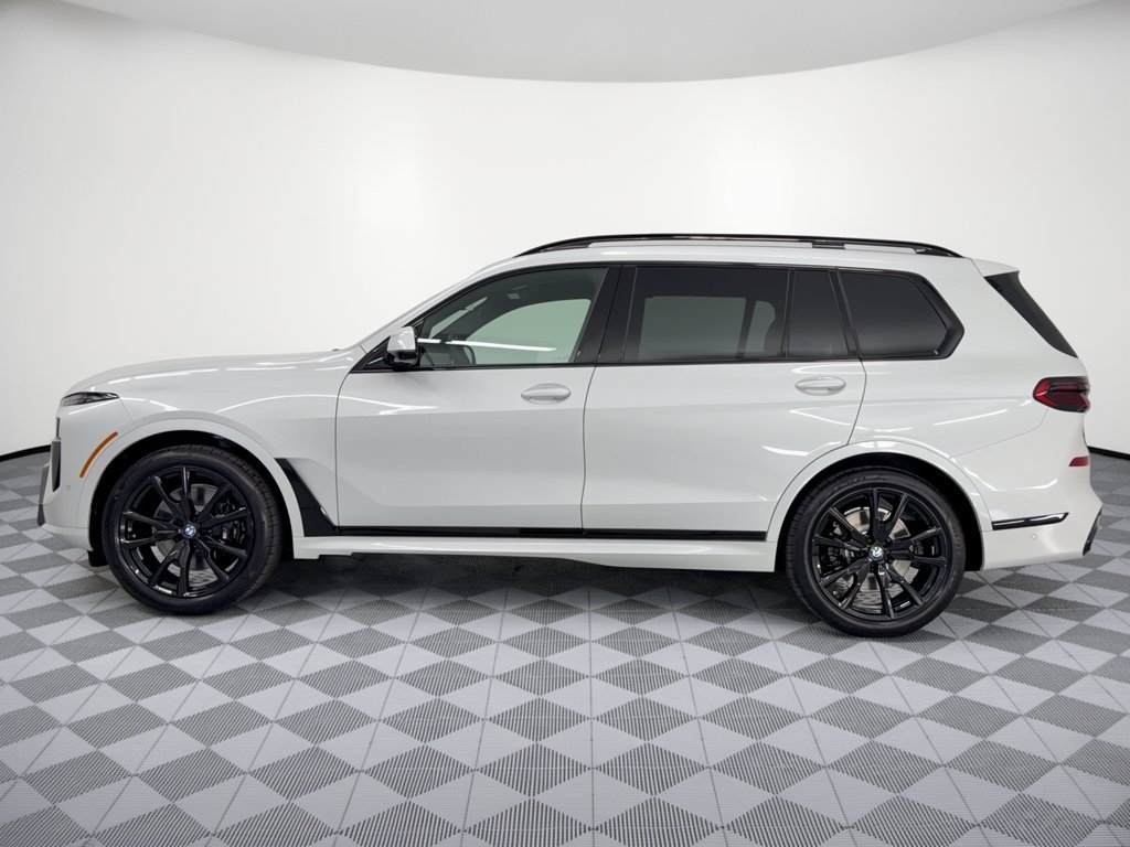 New 2027 BMW X7 xDrive40i w/ M Sport Package AWD/4WD image 2