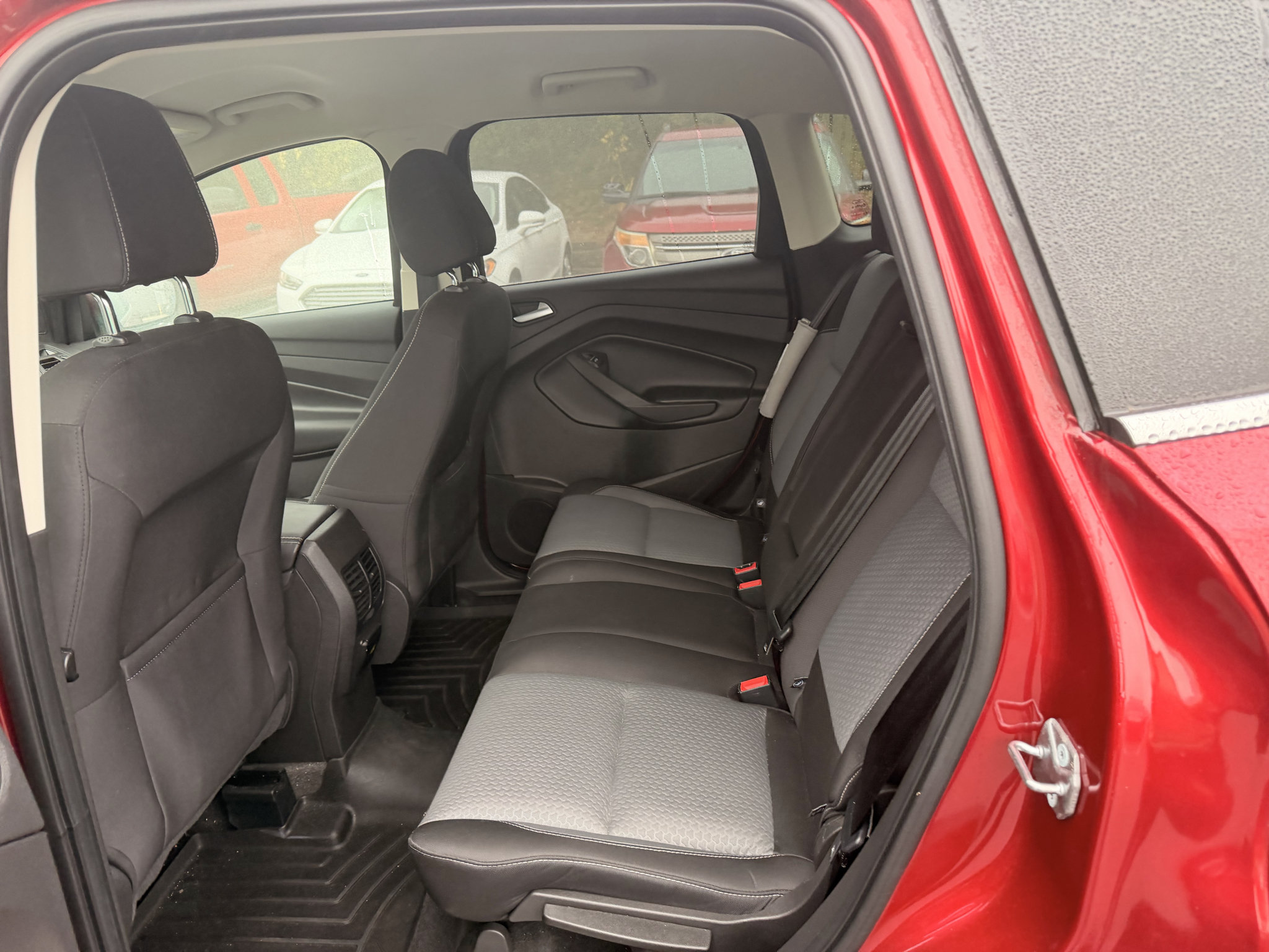 Used 2017 Ford Escape SE w/ Equipment Group 201A AWD/4WD image 7