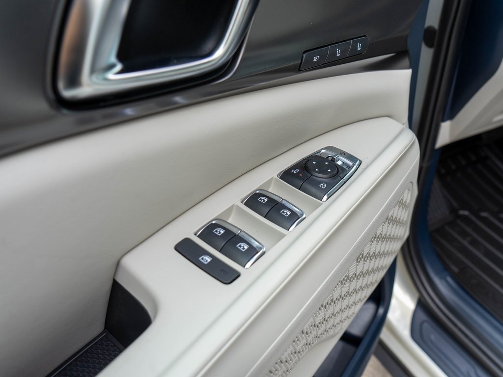 New 2026 Kia Carnival SX w/ SX Dark Edition Package image 19