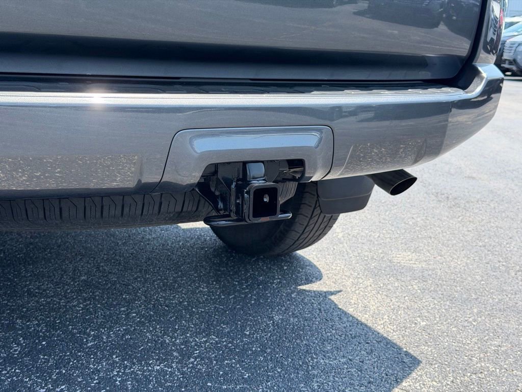 Used 2022 Toyota 4Runner SR5 RWD image 37