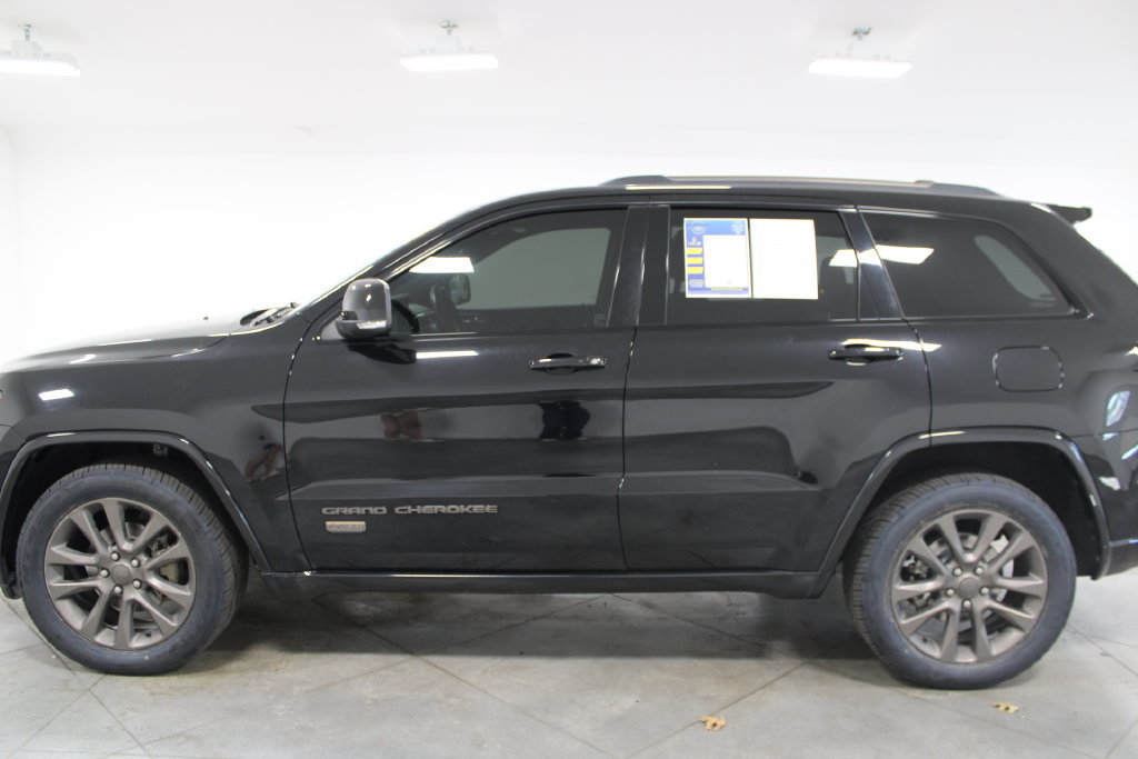 Used 2017 Jeep Grand Cherokee Limited 75th Anniversary AWD/4WD image 6