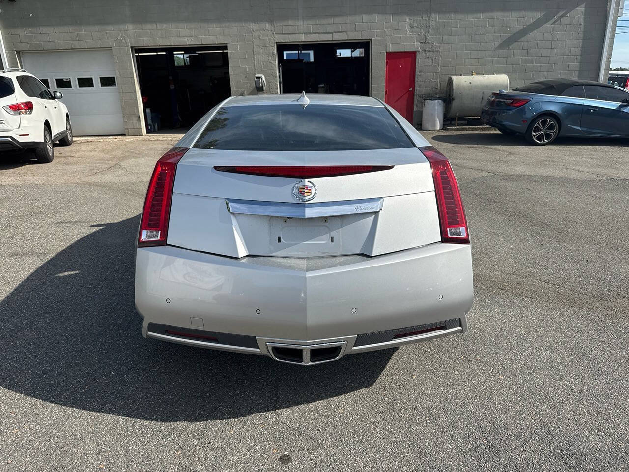 Used 2011 Cadillac CTS Premium AWD/4WD image 7