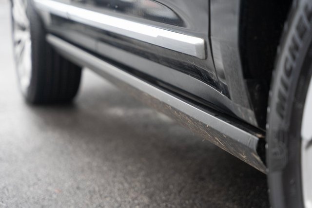 Used 2021 GMC Yukon Denali w/ Denali Premium Package image 25