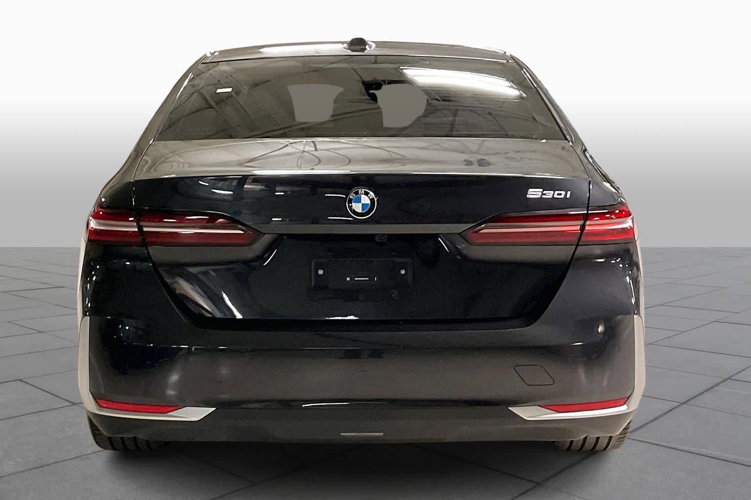 Certified 2025 BMW 530i image 4