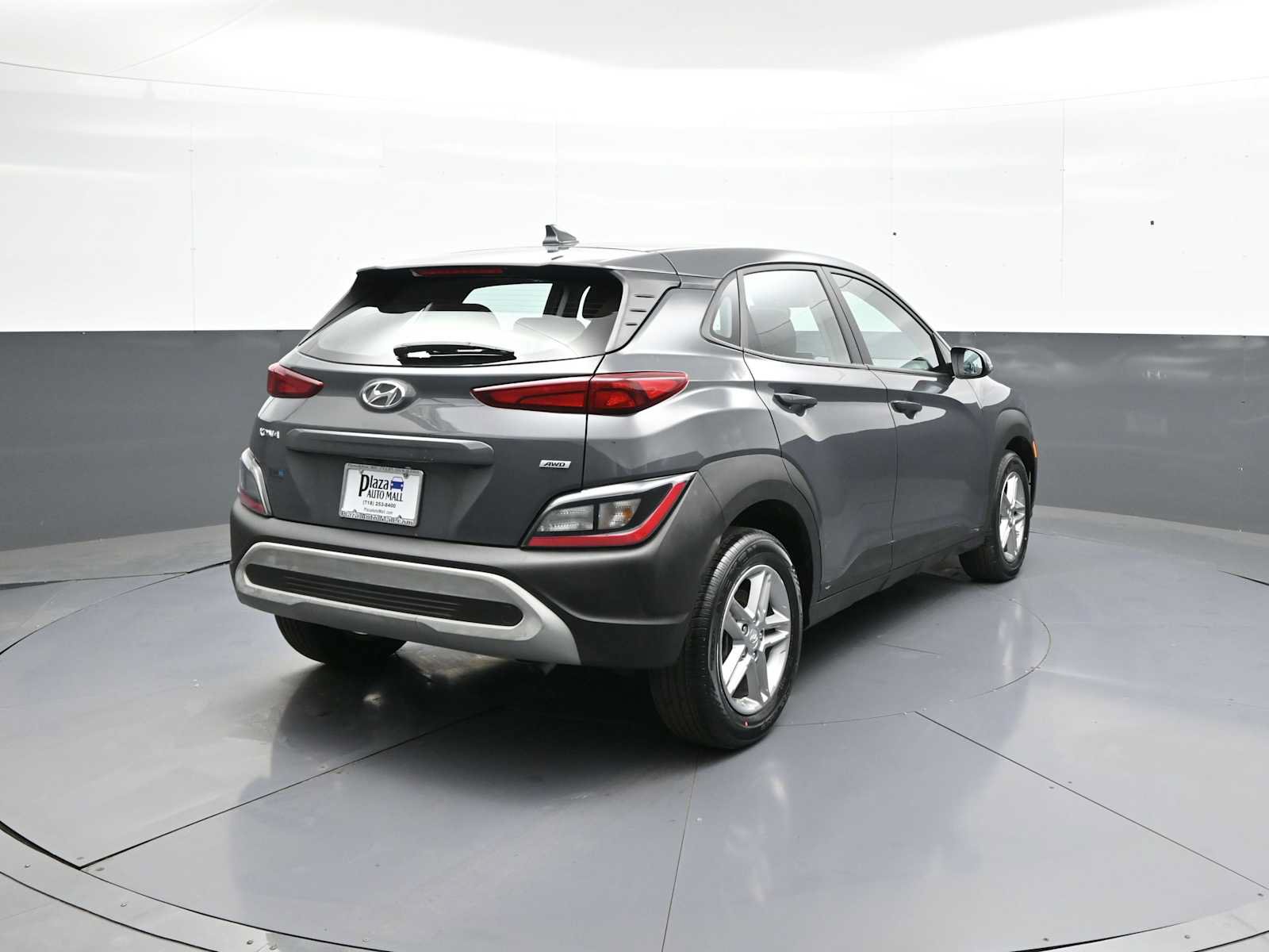Used 2023 Hyundai Kona SE w/ Cargo Package AWD/4WD image 5