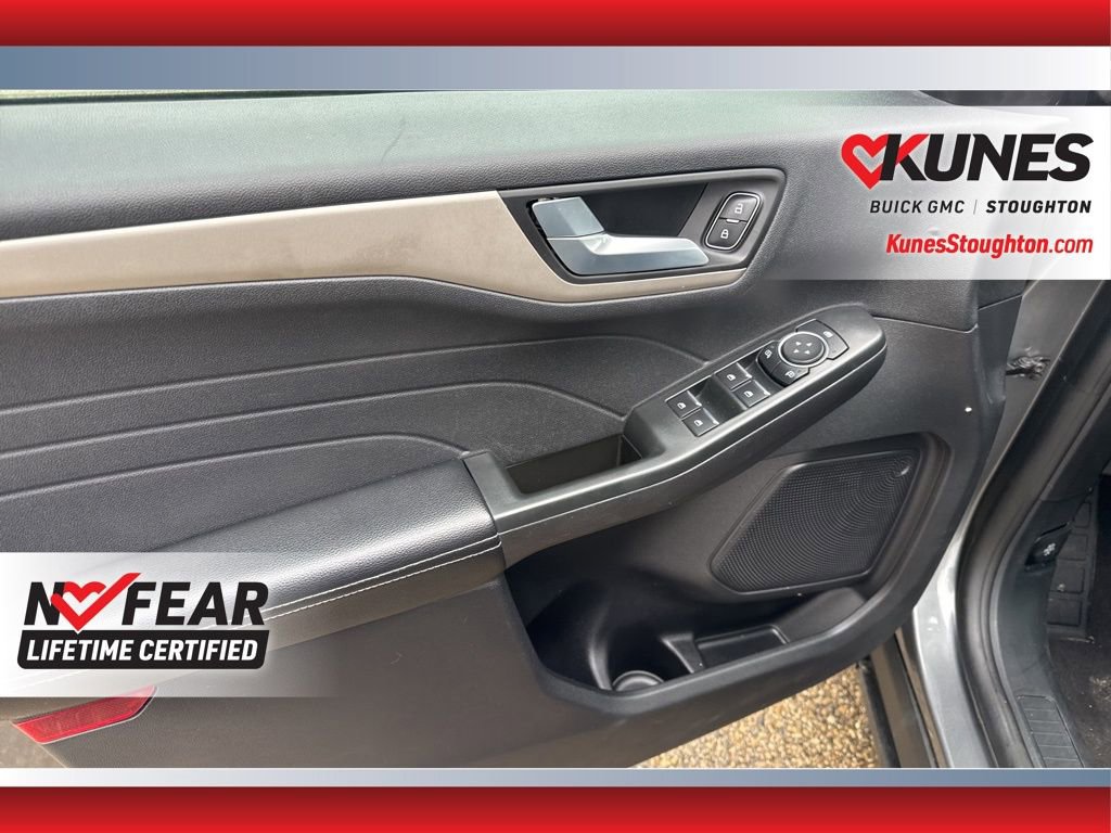 Used 2022 Ford Escape SEL image 21