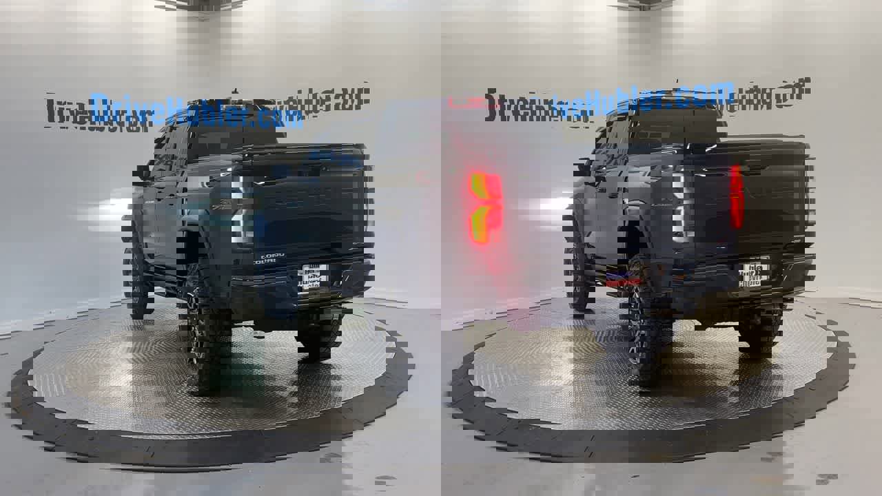 Used 2023 Chevrolet Colorado ZR2 w/ ZR2 Convenience Package III image 9