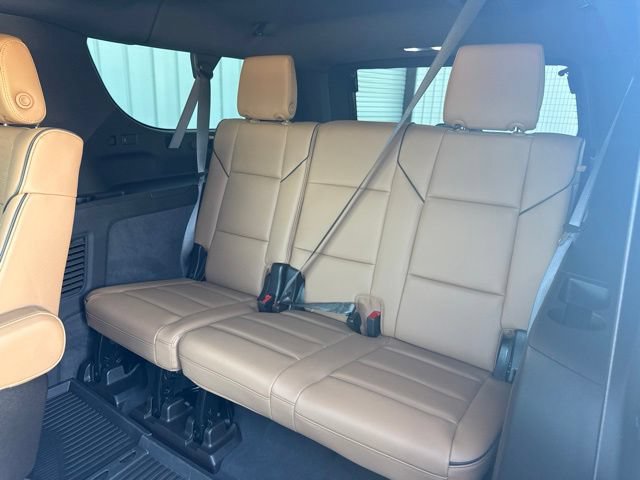 Used 2025 Cadillac Escalade ESV Premium Luxury w/ Touring Package AWD/4WD image 13