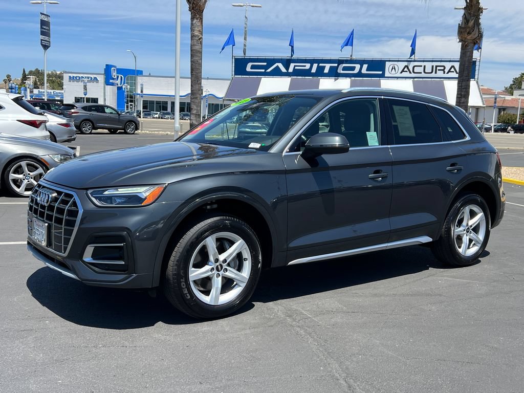 Used 2023 Audi Q5 2.0T Premium w/ Convenience Package AWD/4WD image 4