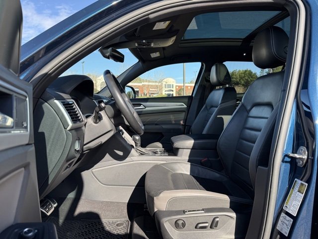 Used 2021 Volkswagen Atlas Cross Sport SEL Premium image 12