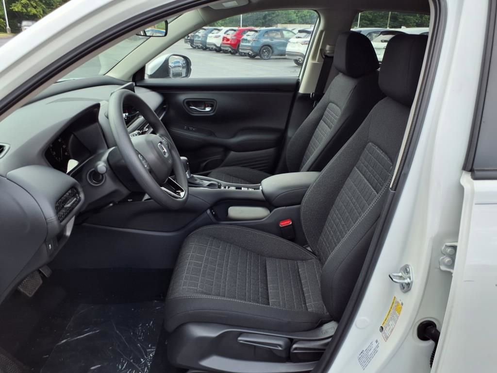 New 2026 Honda HR-V LX image 12