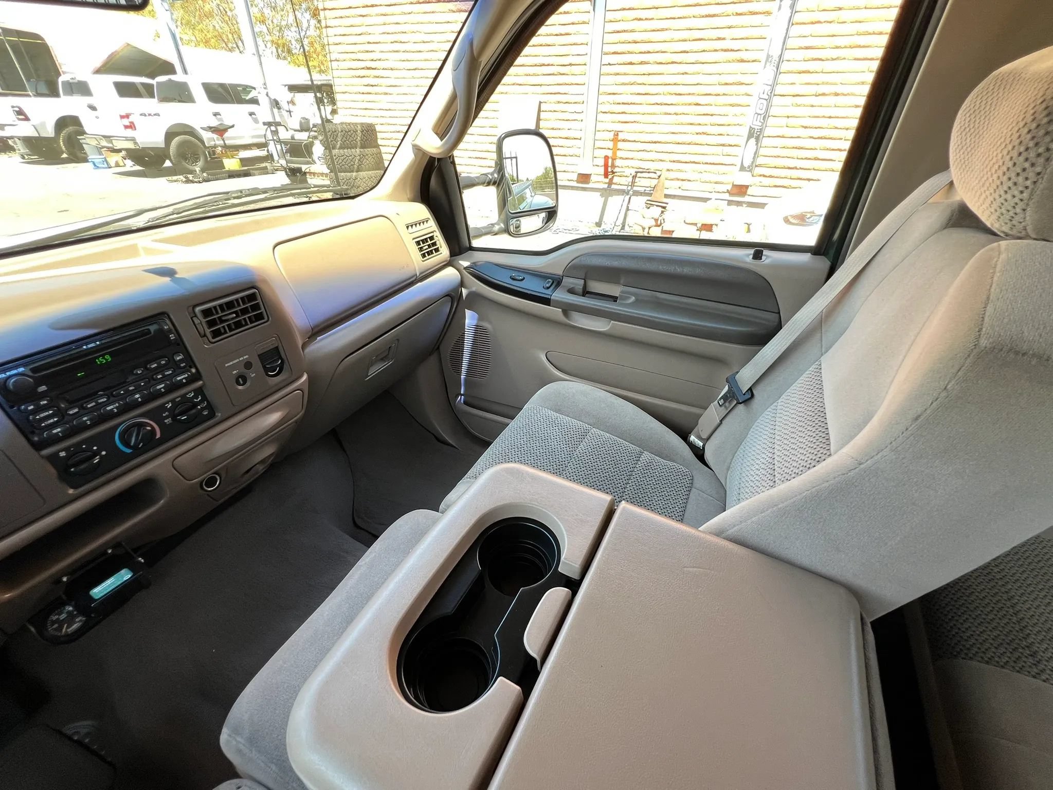 Used 2001 Ford F350 2WD SuperCab DRW Super Duty image 27