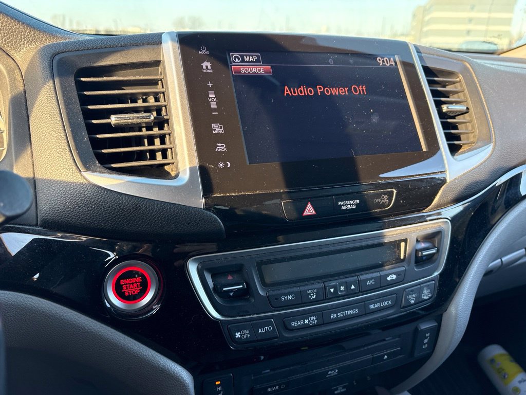 Used 2017 Honda Pilot Touring image 23