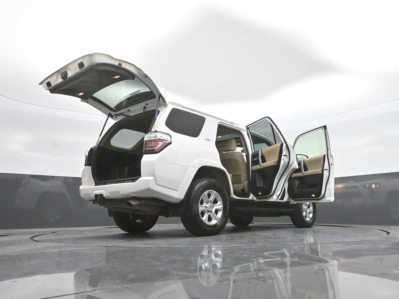 Used 2015 Toyota 4Runner SR5 Premium AWD/4WD image 30