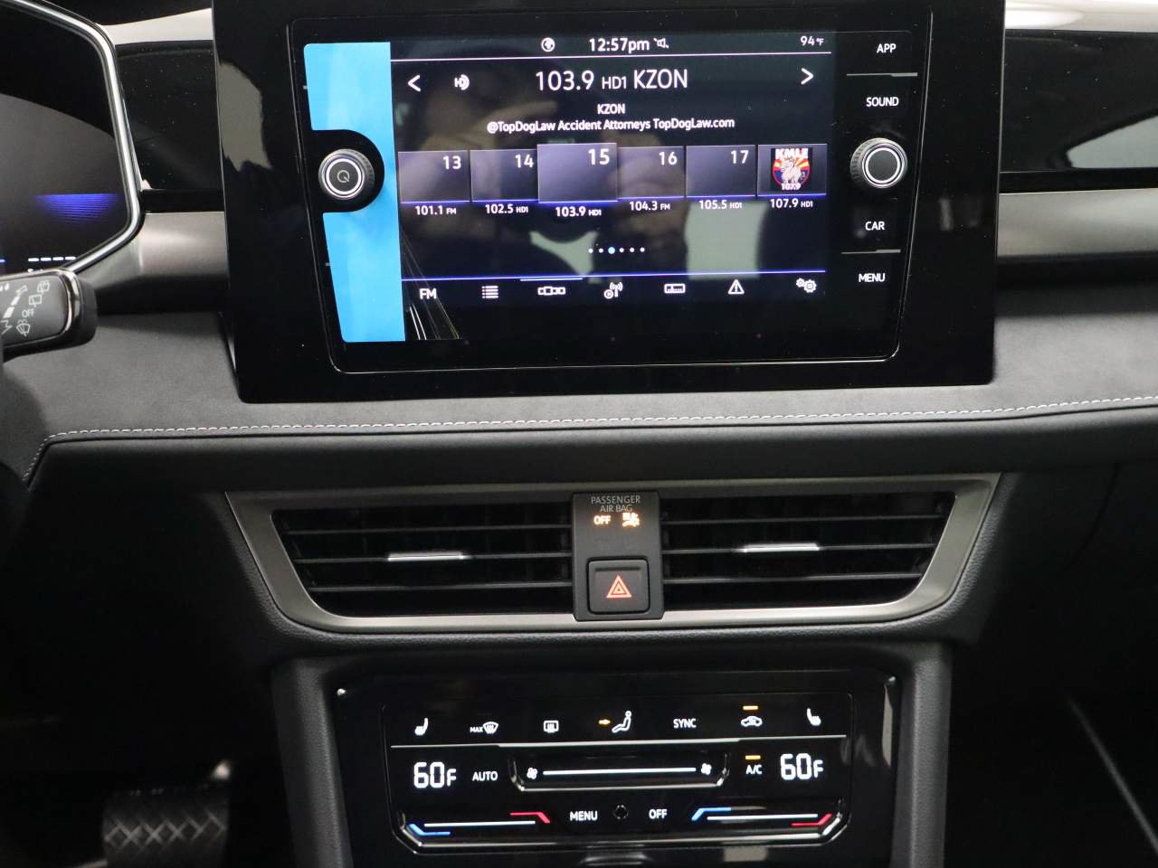 New 2026 Volkswagen Taos SE FWD image 9