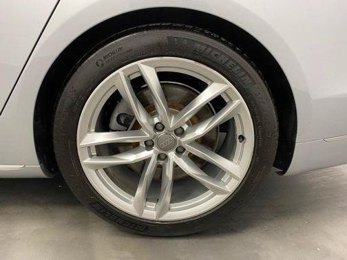 Used 2015 Audi A8 4.0T w/ Premium Package AWD/4WD image 19