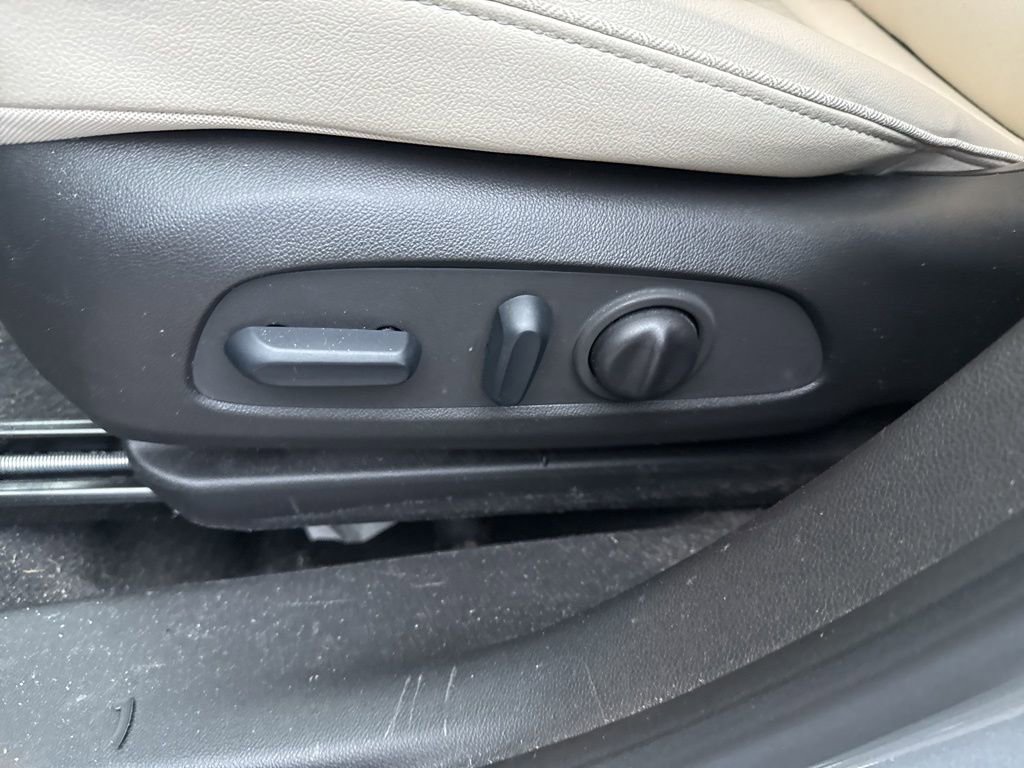 Used 2023 Buick Encore GX Preferred w/ Cold Weather Comfort Package image 11