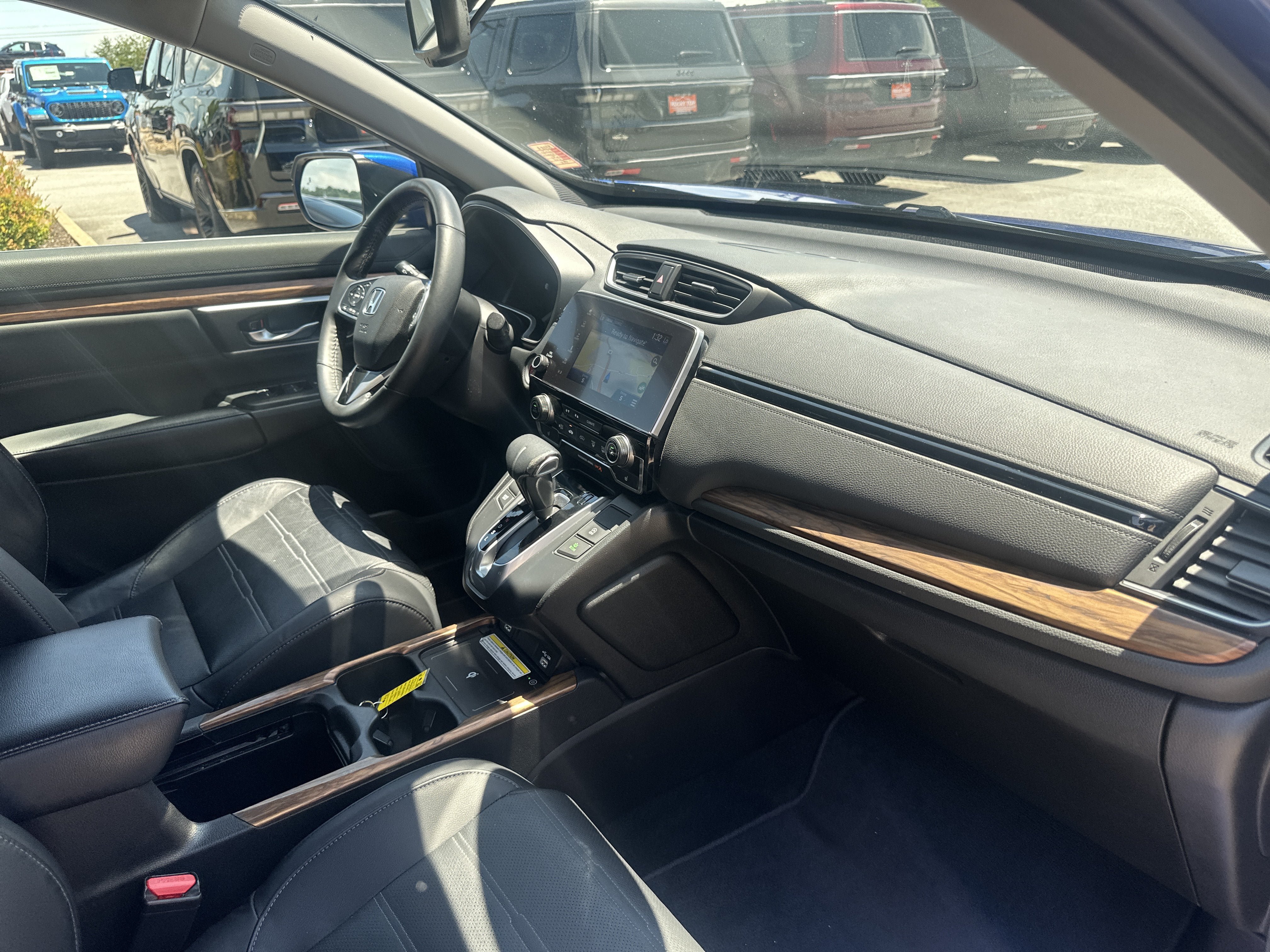 Used 2020 Honda CR-V Touring image 28