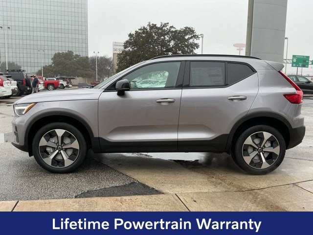 New 2026 Volvo XC40 B4 Core FWD image 3