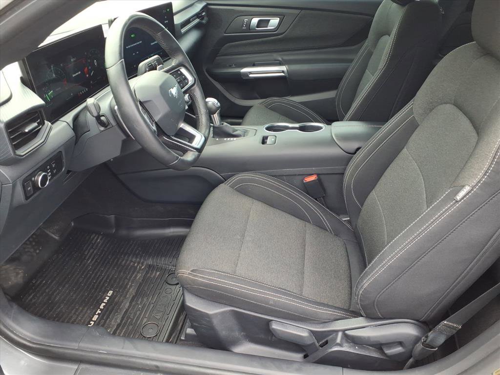 Used 2024 Ford Mustang GT RWD image 13