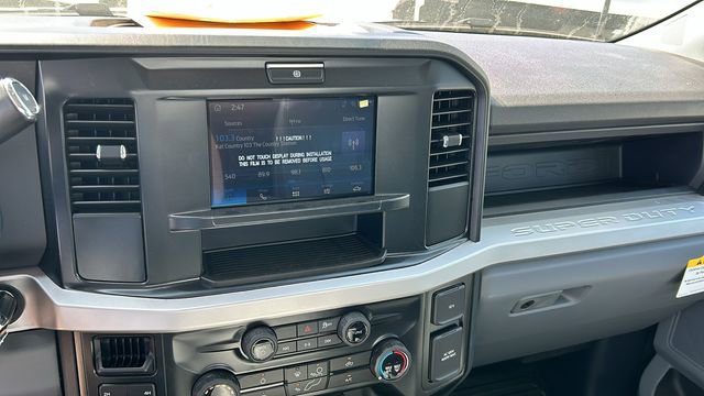 New 2025 Ford F550 4x4 Regular Cab Super Duty image 15