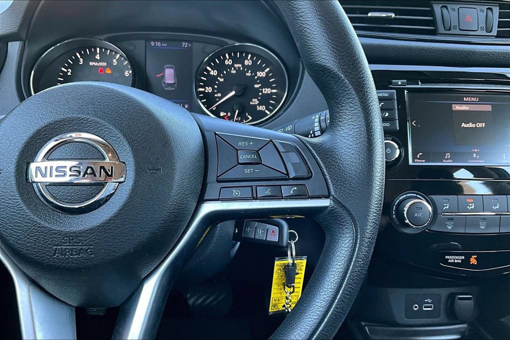 Used 2018 Nissan Rogue S AWD/4WD image 12