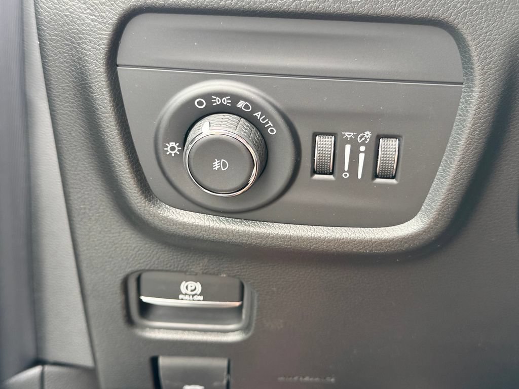 New 2026 Jeep Grand Cherokee L Limited AWD/4WD image 29