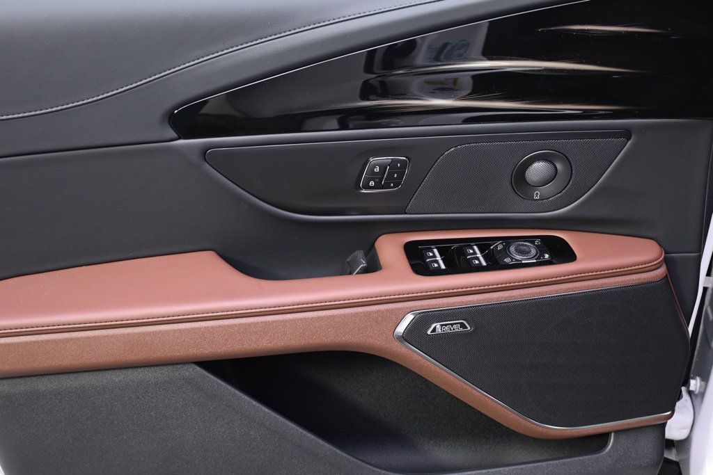 New 2026 Lincoln Nautilus Reserve image 22