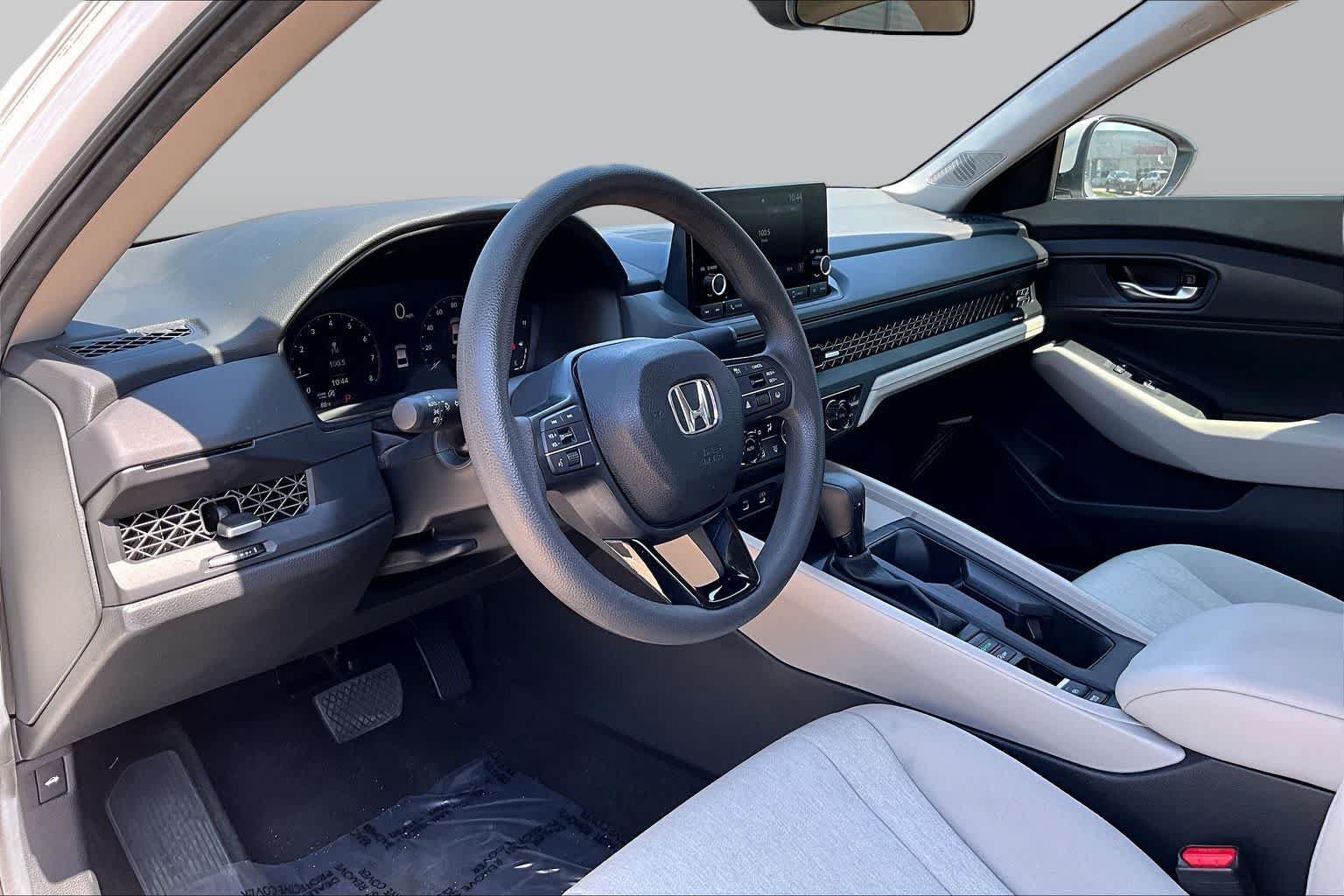 Used 2024 Honda Accord EX image 18