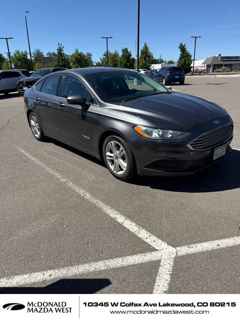 Used 2018 Ford Fusion SE FWD image 4