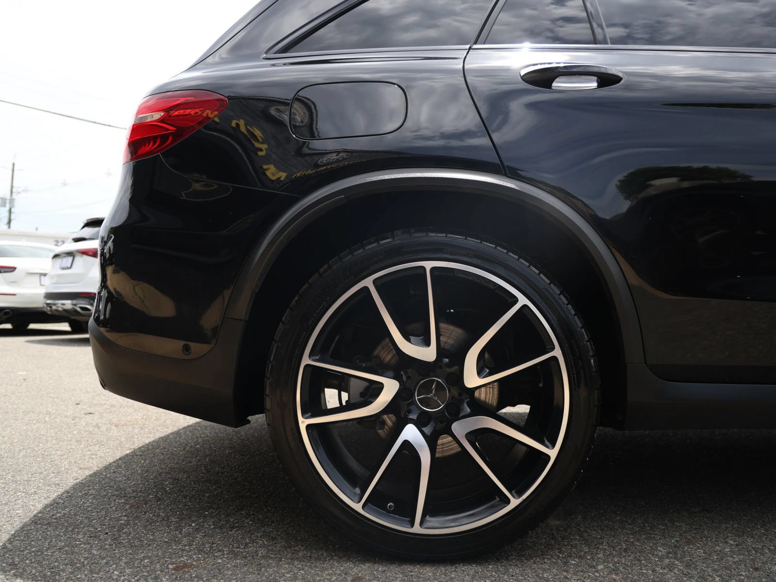 Used 2019 Mercedes-Benz GLC 43 AMG 4MATIC image 10
