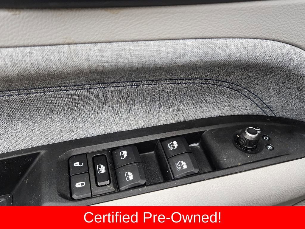 Certified 2022 Jeep Compass Latitude w/ Sun and Sound Group image 10