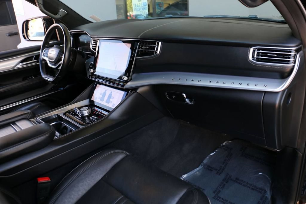 Used 2022 Jeep Grand Wagoneer Series II AWD/4WD image 34