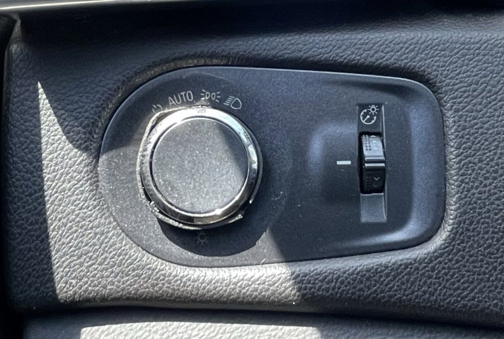 Used 2013 Cadillac SRX FWD image 27