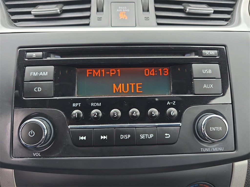 Used 2015 Nissan Sentra S image 20