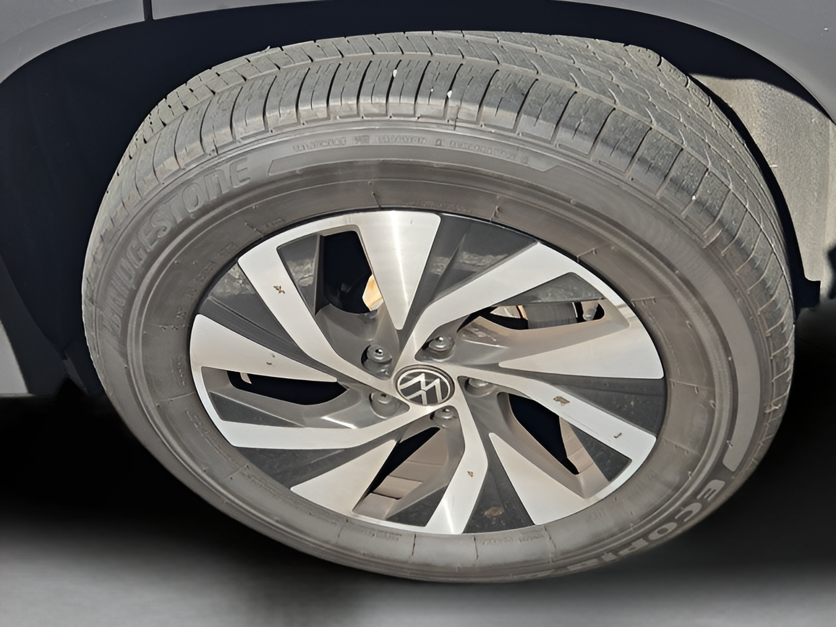 Used 2025 Volkswagen Tiguan S FWD image 9