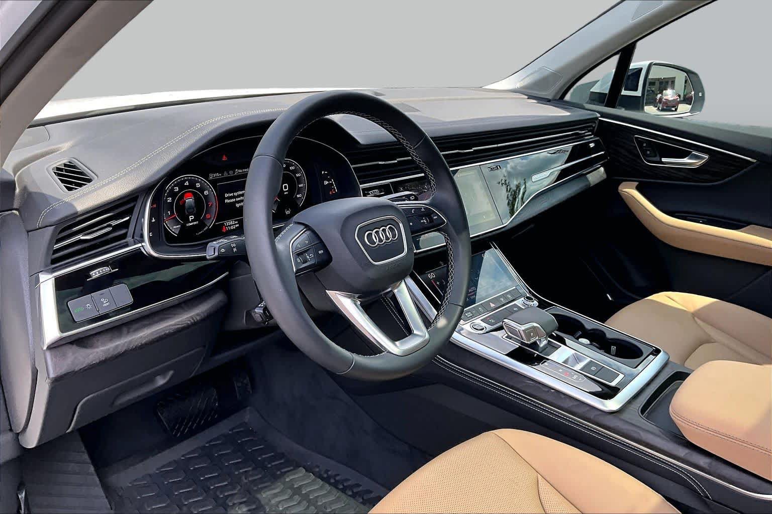 Used 2025 Audi Q7 3.0T Premium Plus AWD/4WD image 18