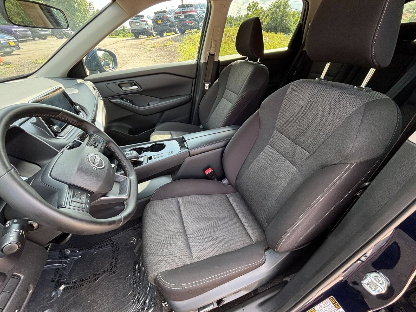 Used 2026 Nissan Rogue SV FWD image 37