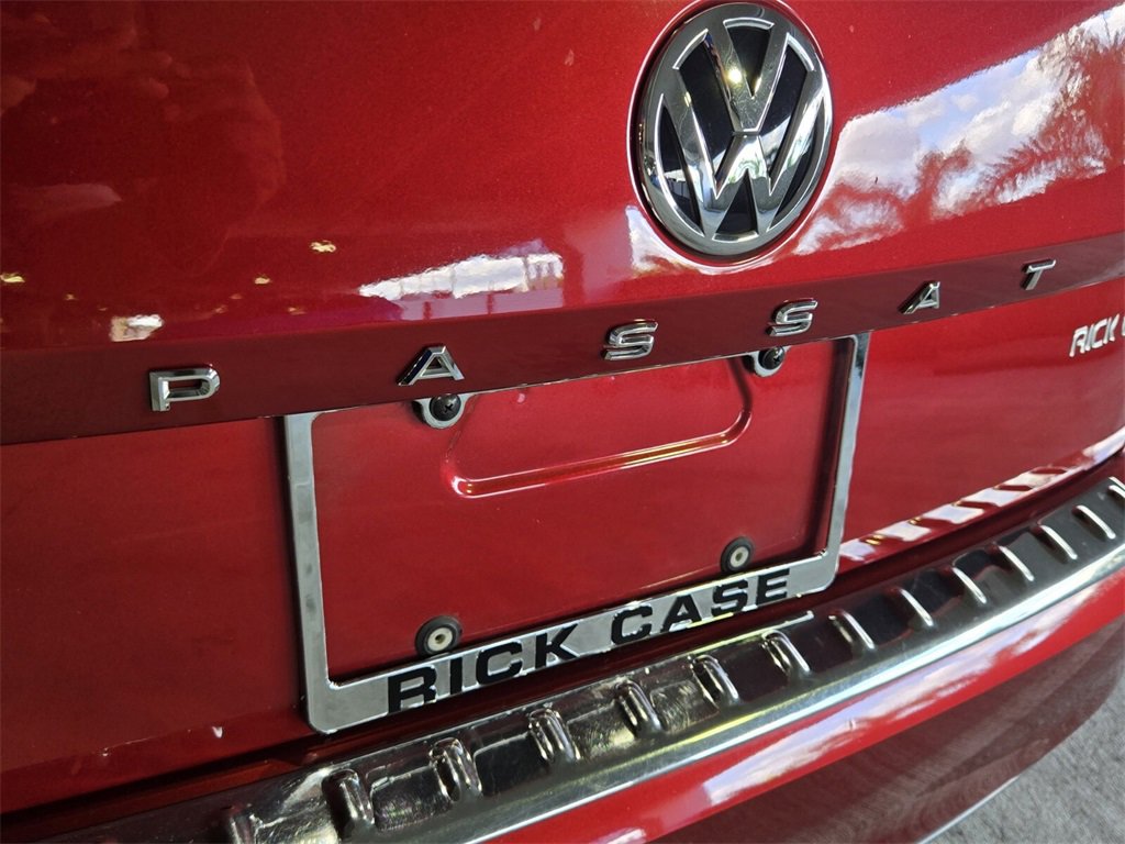 Used 2022 Volkswagen Passat 2.0T SE image 14