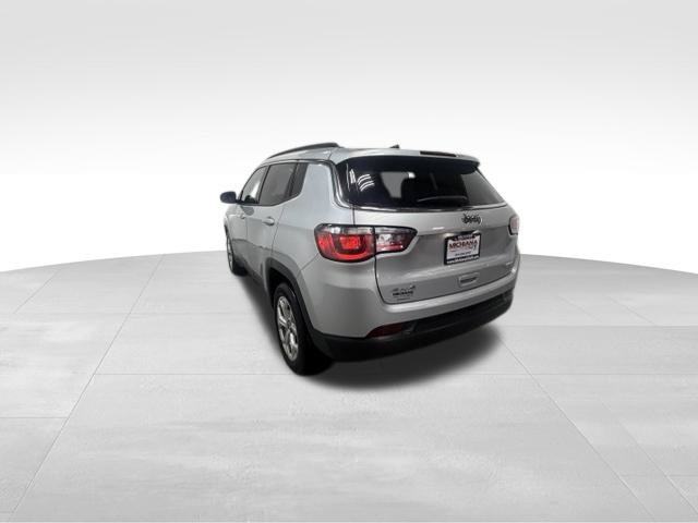 Certified 2024 Jeep Compass Latitude AWD/4WD image 12